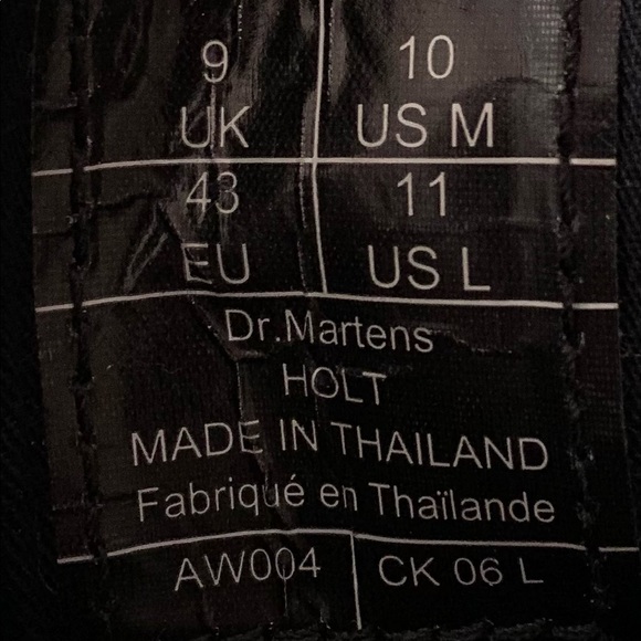 Dr. Martens Holt hiker deep red patent leather, UK9.  Gently worn 1 or 2 times. - Picture 9 of 9